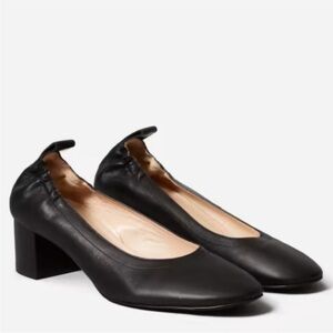 Everlane day heel in black leather